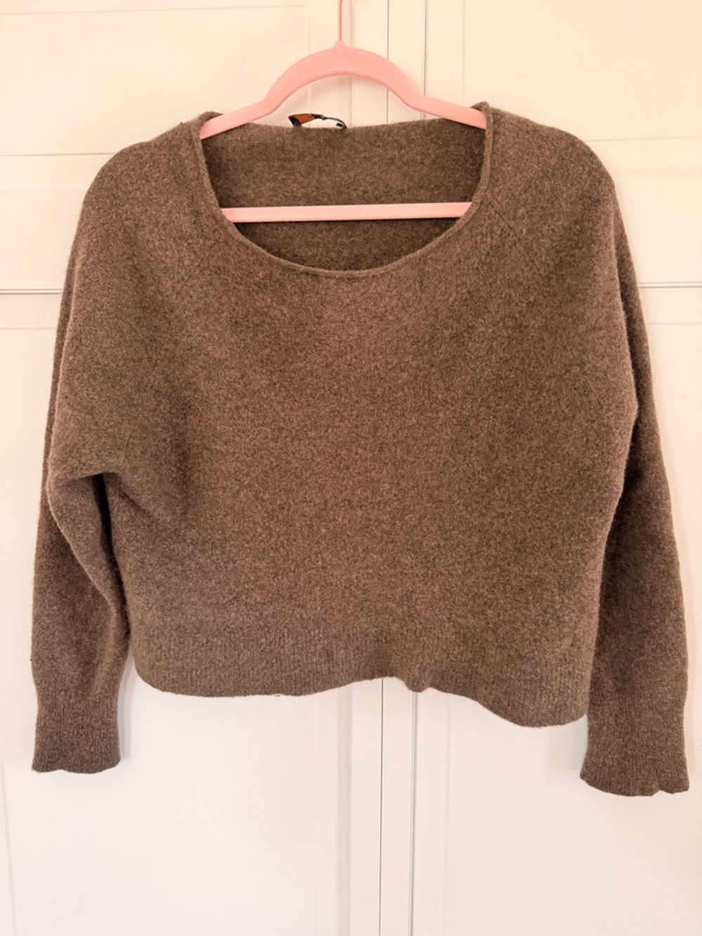 Quince Cashmere Women's Scoopneck Sweater in Taupe Brown